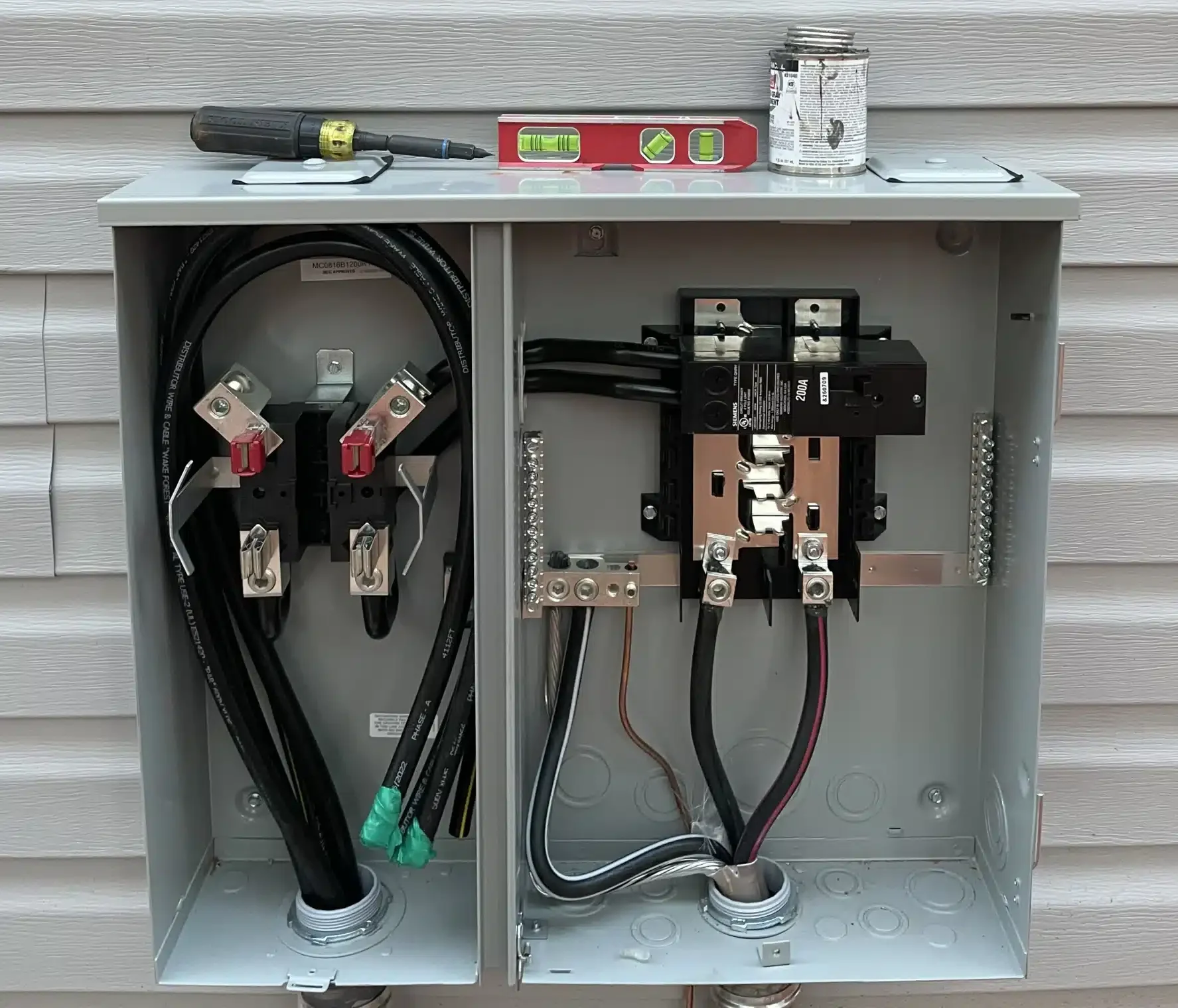 Electrical panel wiring and repair by licensed electrician